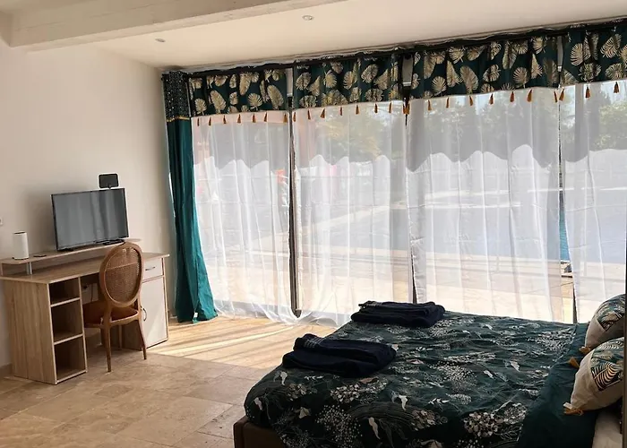 Sejour Detente Avec Piscine Διαμέρισμα *